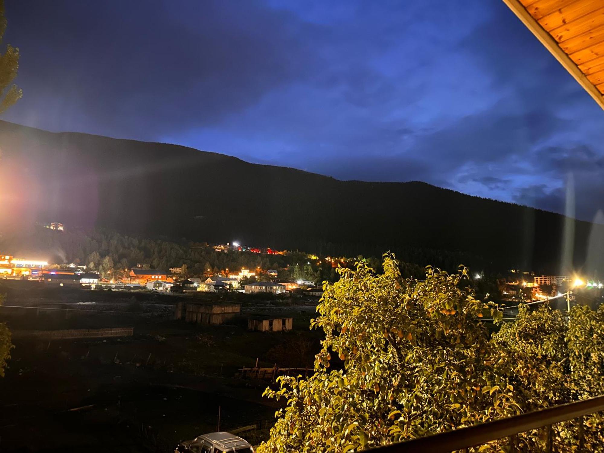 Bala'S House Hotel เมสเตีย ภายนอก รูปภาพ